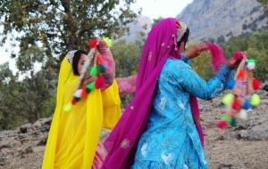 رقص دخترها از رامش حسینی لاهیجی