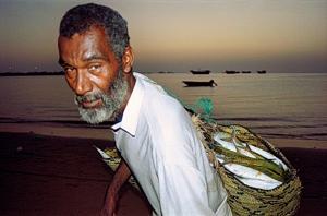 پیرمرد و دریا از رامش حسینی لاهیجی
